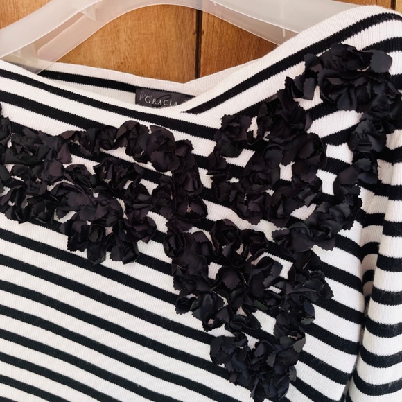 Gracia Asymmetrical Striped Boat Neck Embroidered Trim Sweater Size: Large. - Picture 7 of 16